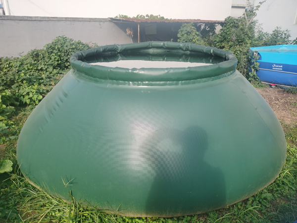 便攜式軟體蓄水罐廠家定制規(guī)格